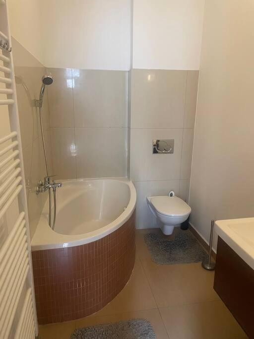 Apartman Pistacia Priame Centrum Bb Bańska Bystrzyca Zewnętrze zdjęcie
